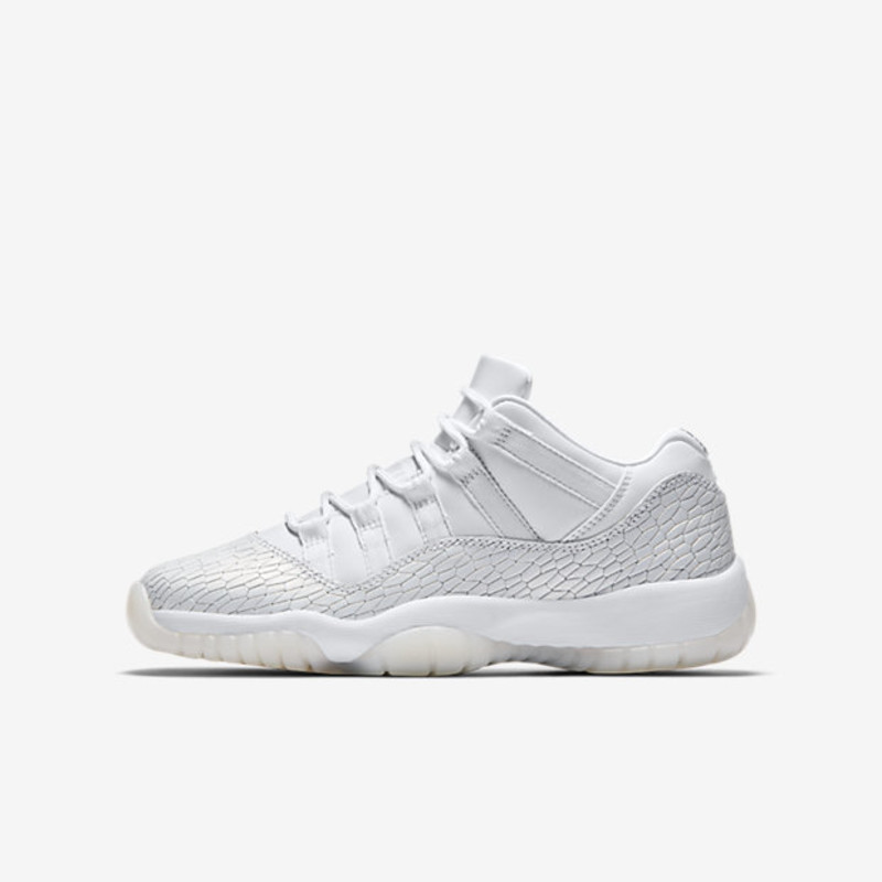 Jordan 11 heiress store white